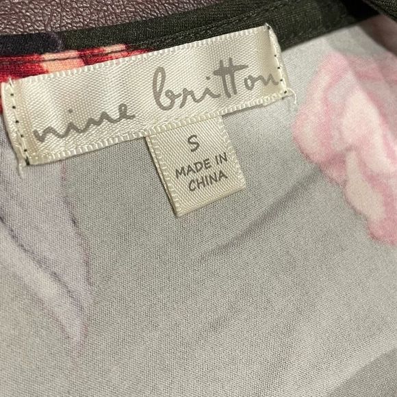 Nine Britton Blaine‎ Back Keyhole Knit Halter Top - Picture 3 of 10